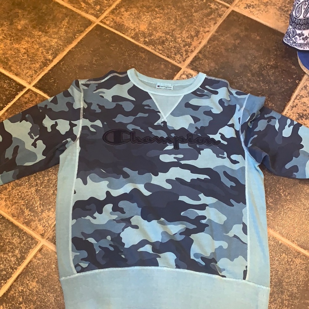 Champion cru neck
